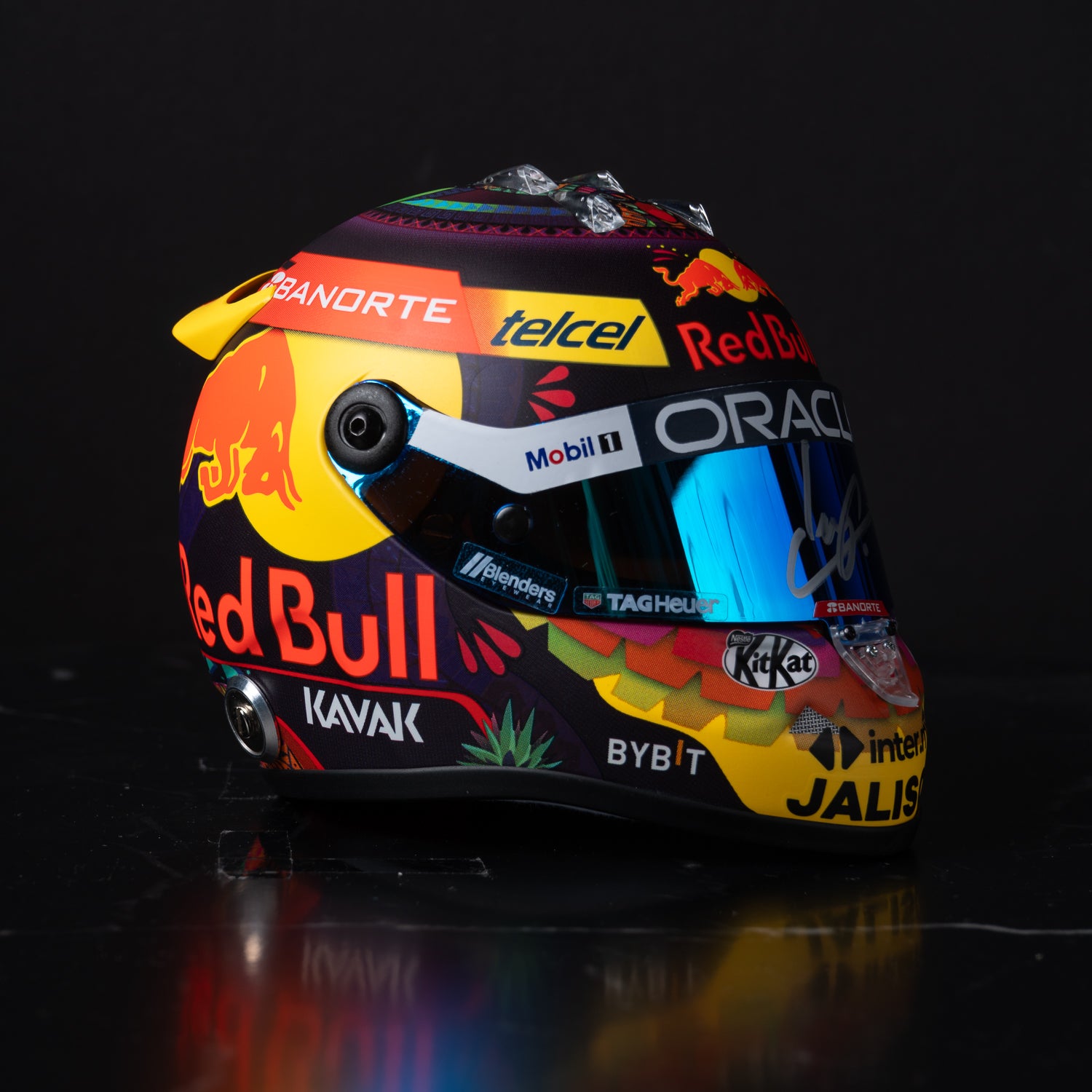 Checo Pérez Mini Casco Firmado
